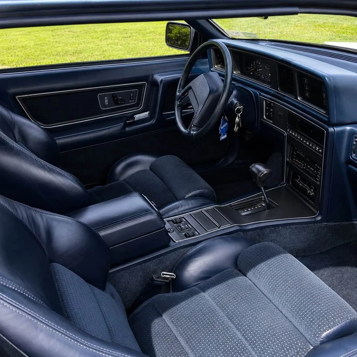 1988 Lincoln Continental Mark VII - Image 7 of 19