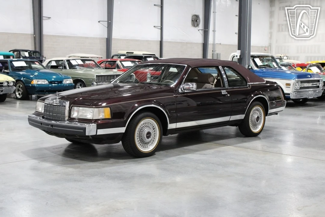 1988 Lincoln Continental Mark VII - Image 3 of 21