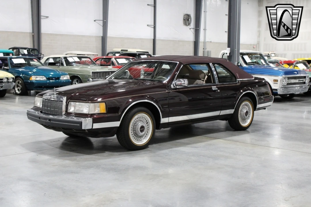 1988 Lincoln Continental Mark VII - Image 3 of 12