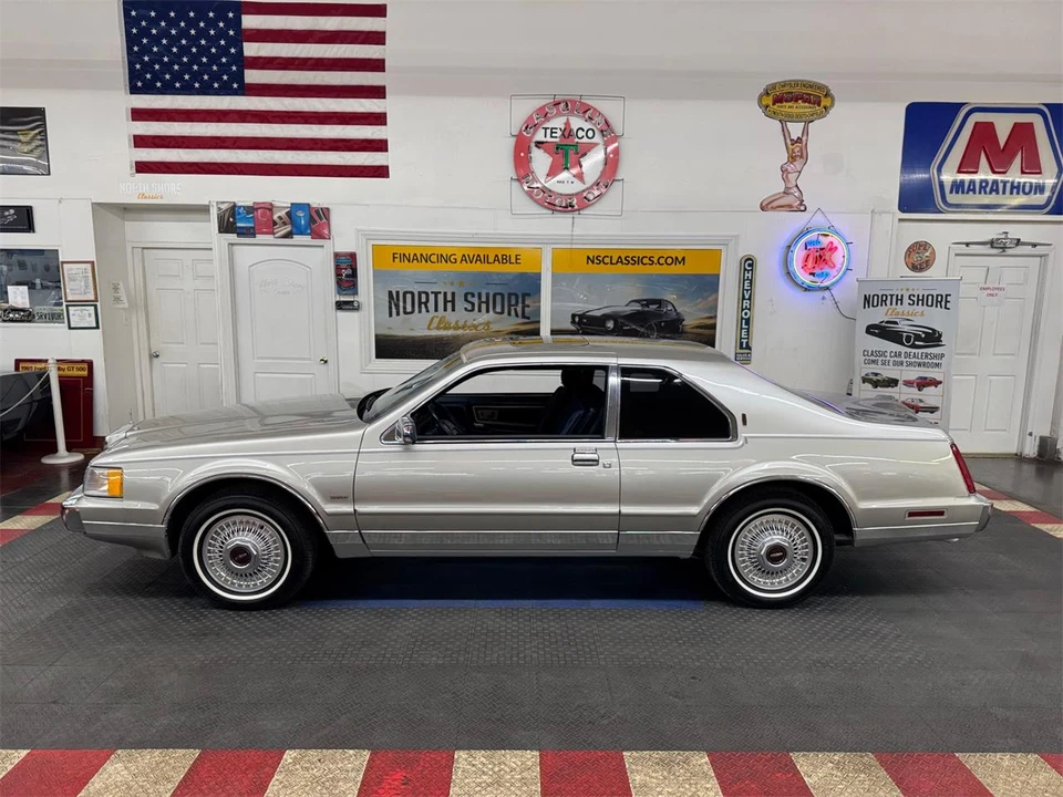 1988 Lincoln Continental Mark VII - Image 5 of 31