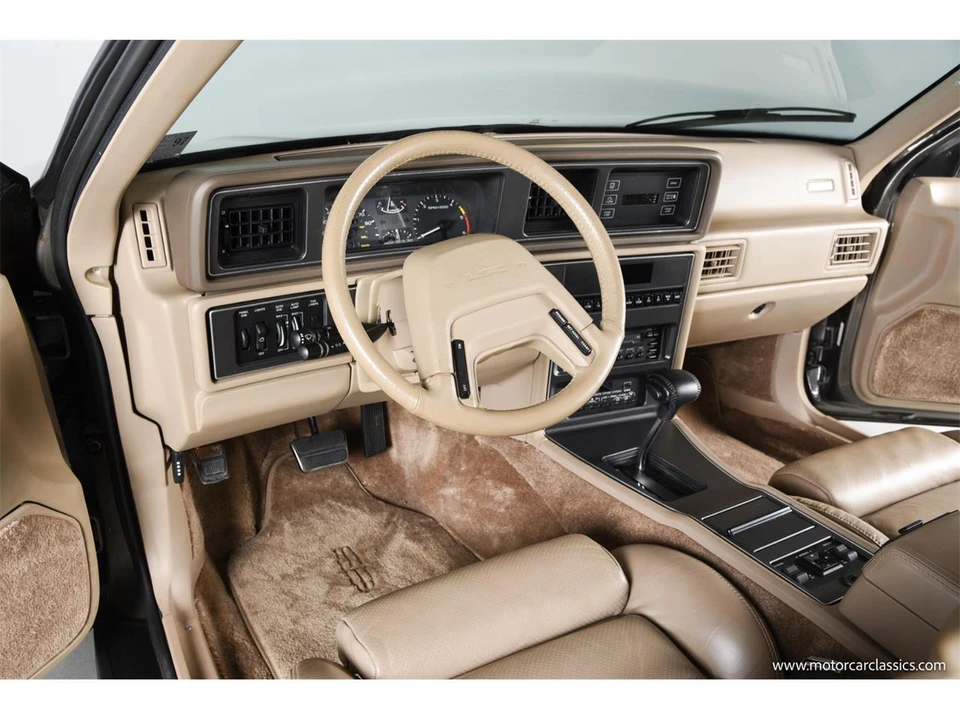 1988 Lincoln Continental Mark VII - Image 27 of 31