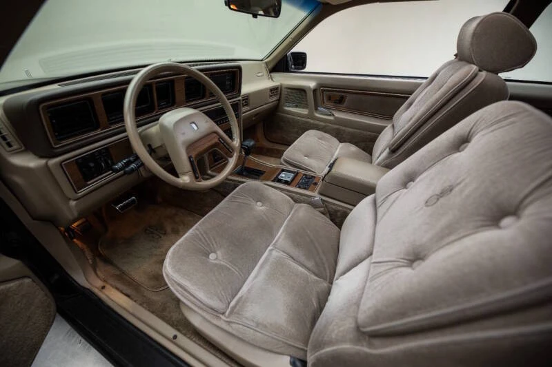1988 Lincoln Continental Mark VII - Image 11 of 20