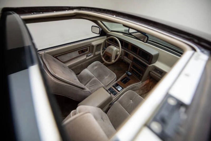 1988 Lincoln Continental Mark VII - Image 16 of 20