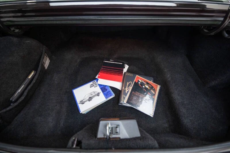 1988 Lincoln Continental Mark VII - Image 19 of 20