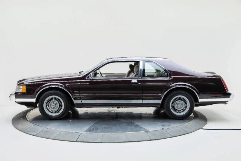 1988 Lincoln Continental Mark VII - Image 3 of 20