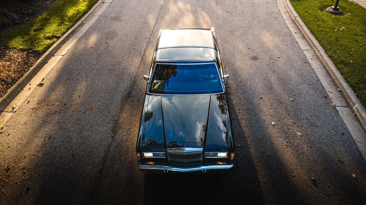 1988 Lincoln Town Car - Image 23 of 31