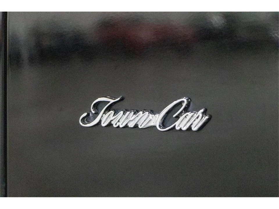 1988 Lincoln Town Car - Image 31 of 31