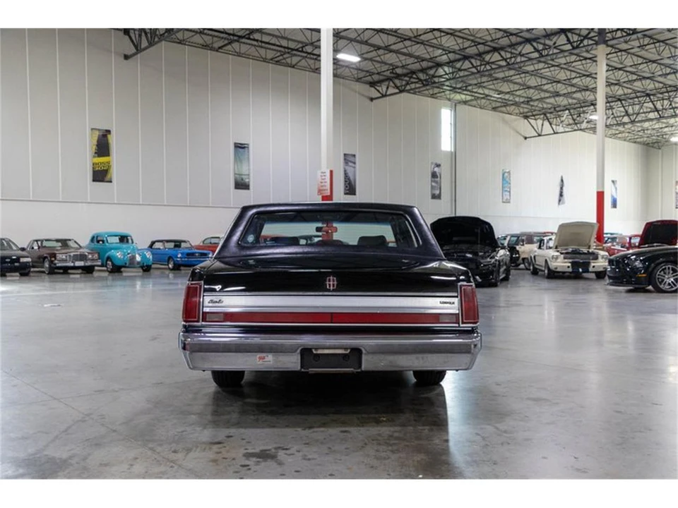 1988 Lincoln Town Car - Image 5 of 31