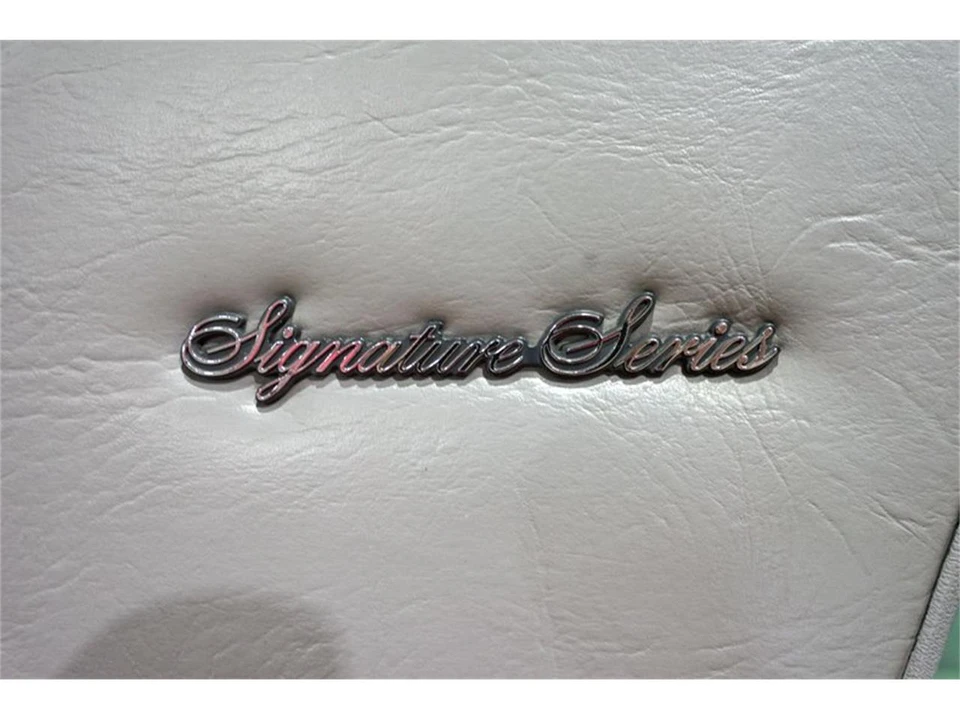 1988 Lincoln Town Car - Image 27 of 31