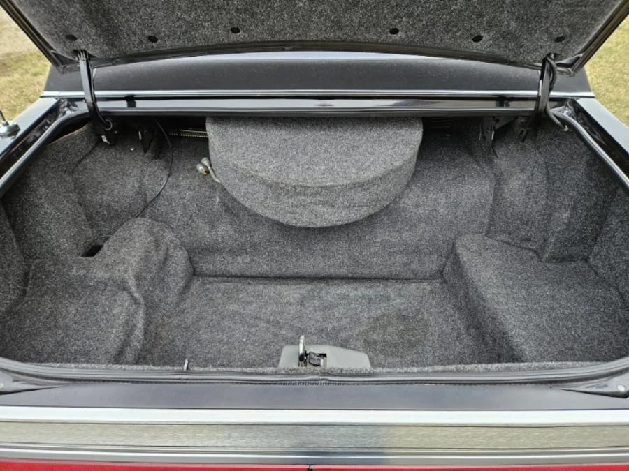 1988 Lincoln Town Car - Image 15 of 17