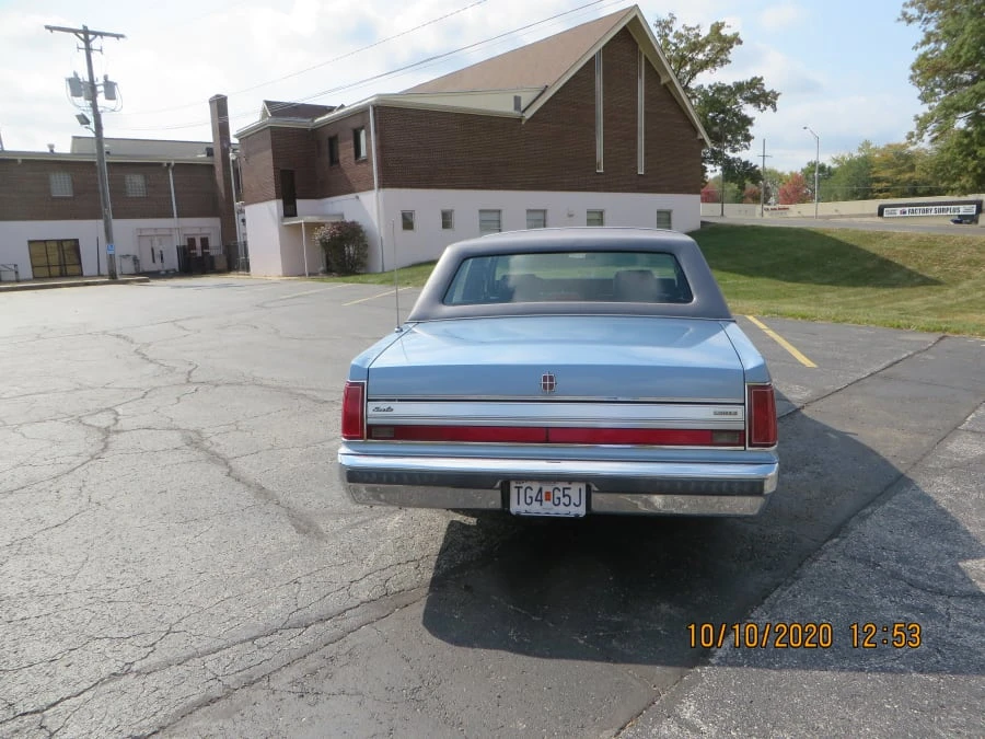 1988 Lincoln Town Car - Image 10 of 13