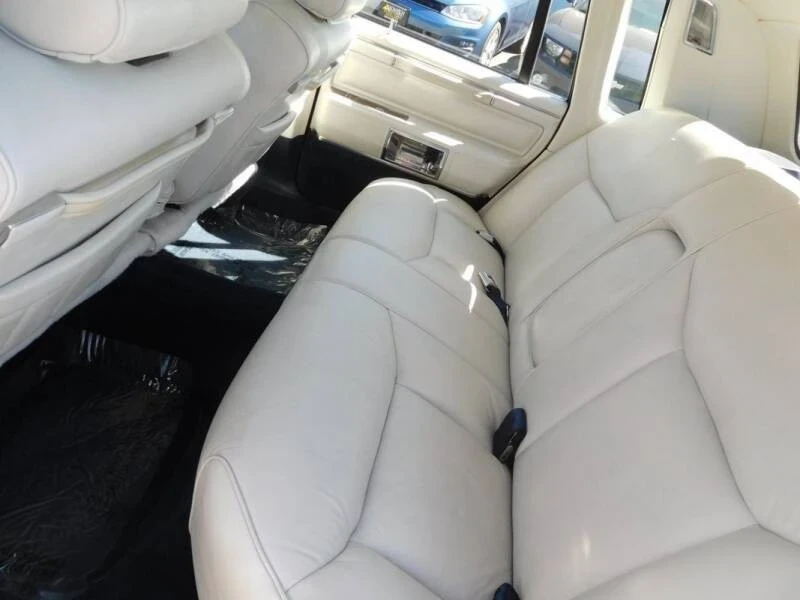1988 Lincoln Town Car - Image 15 of 21
