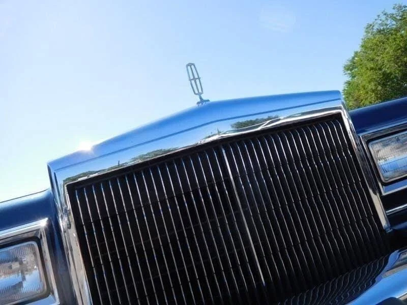 1988 Lincoln Town Car - Image 7 of 21