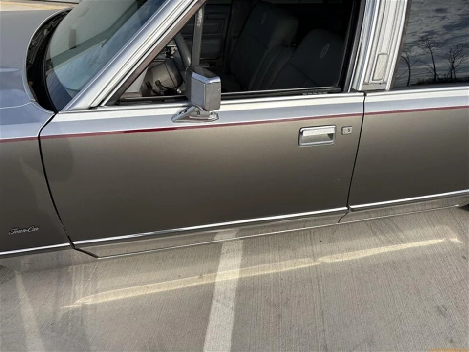 1988 Lincoln Town Car - Image 15 of 31