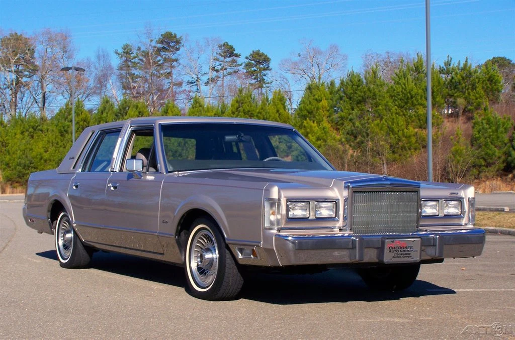 1988 Lincoln Town Car - Image 3 of 21