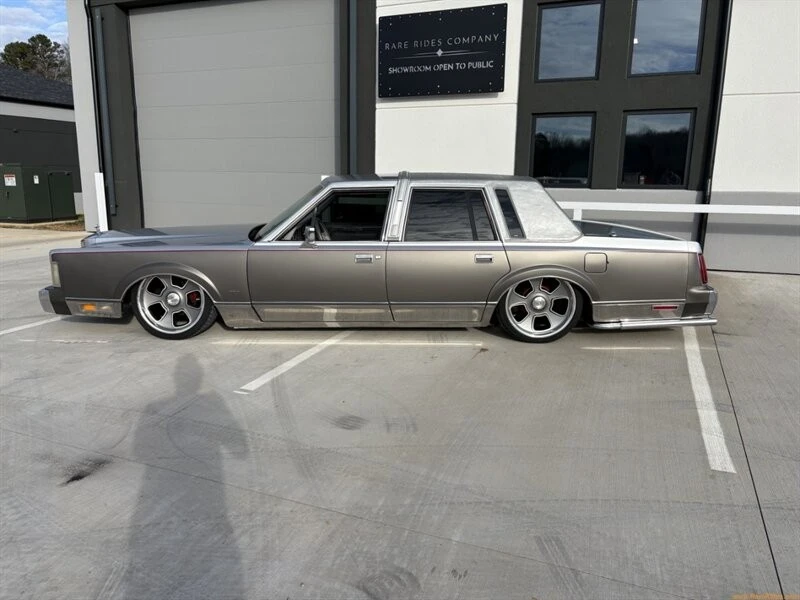1988 Lincoln Town Car - Image 18 of 21