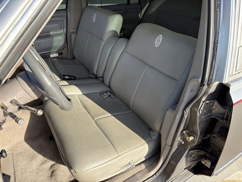 1988 Lincoln Town Car - Image 5 of 21