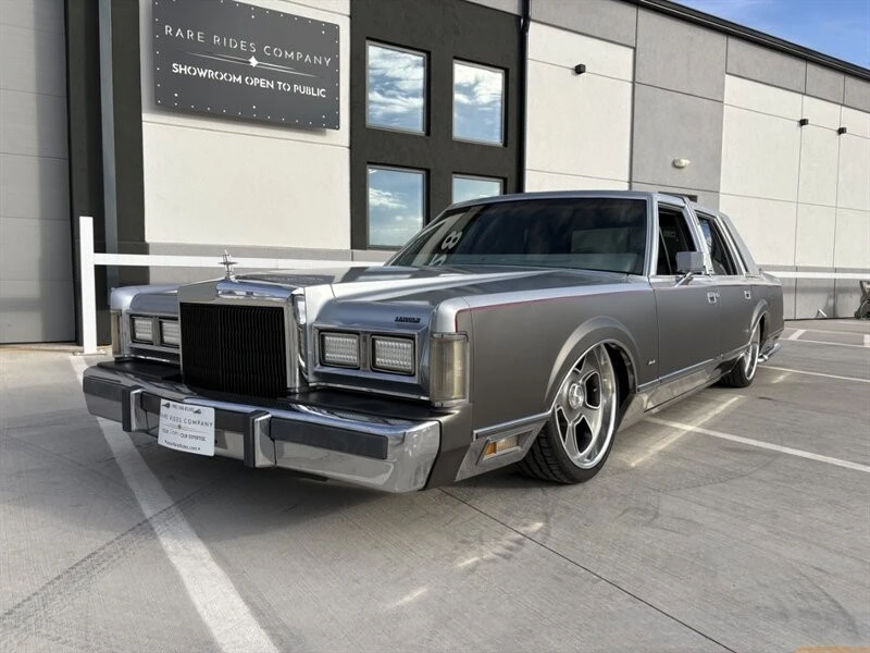1988 Lincoln Town Car - Image 9 of 12