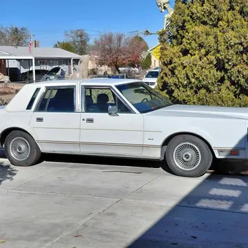 1988 Lincoln Town Car
