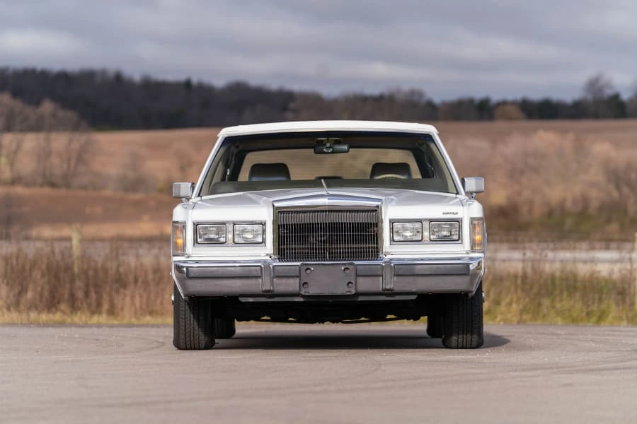 1988 Lincoln Town Car - Image 4 of 21