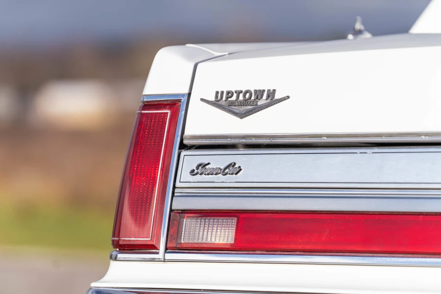 1988 Lincoln Town Car - Image 9 of 21