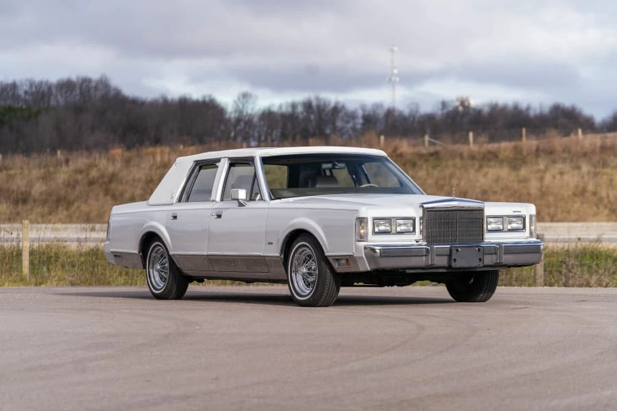 1988 Lincoln Town Car - Image 6 of 21