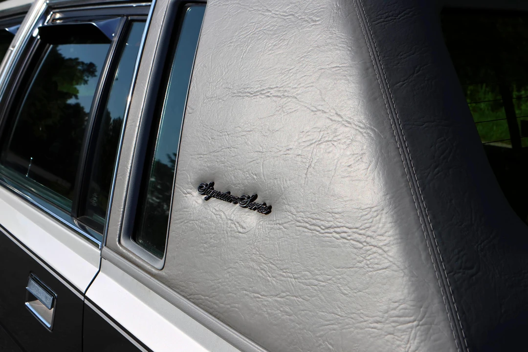 1988 Lincoln Town Car - Image 22 of 31