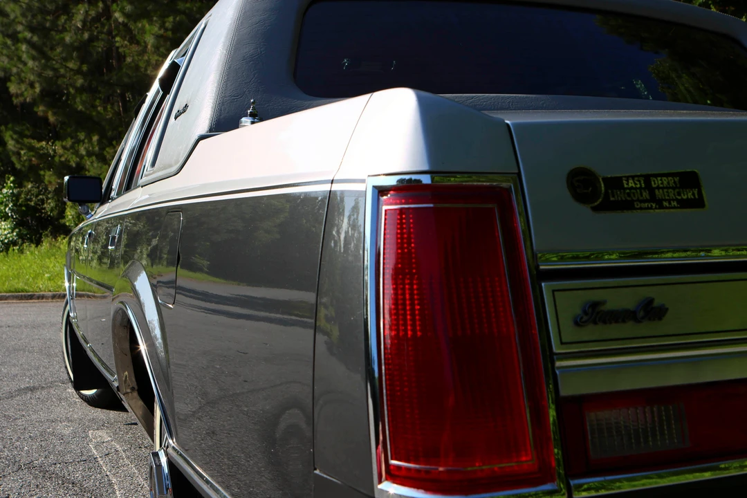 1988 Lincoln Town Car - Image 23 of 31