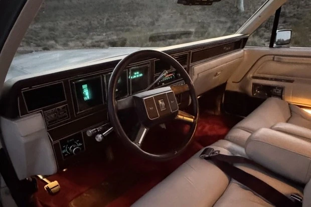 1988 Lincoln Town Car - Image 5 of 7