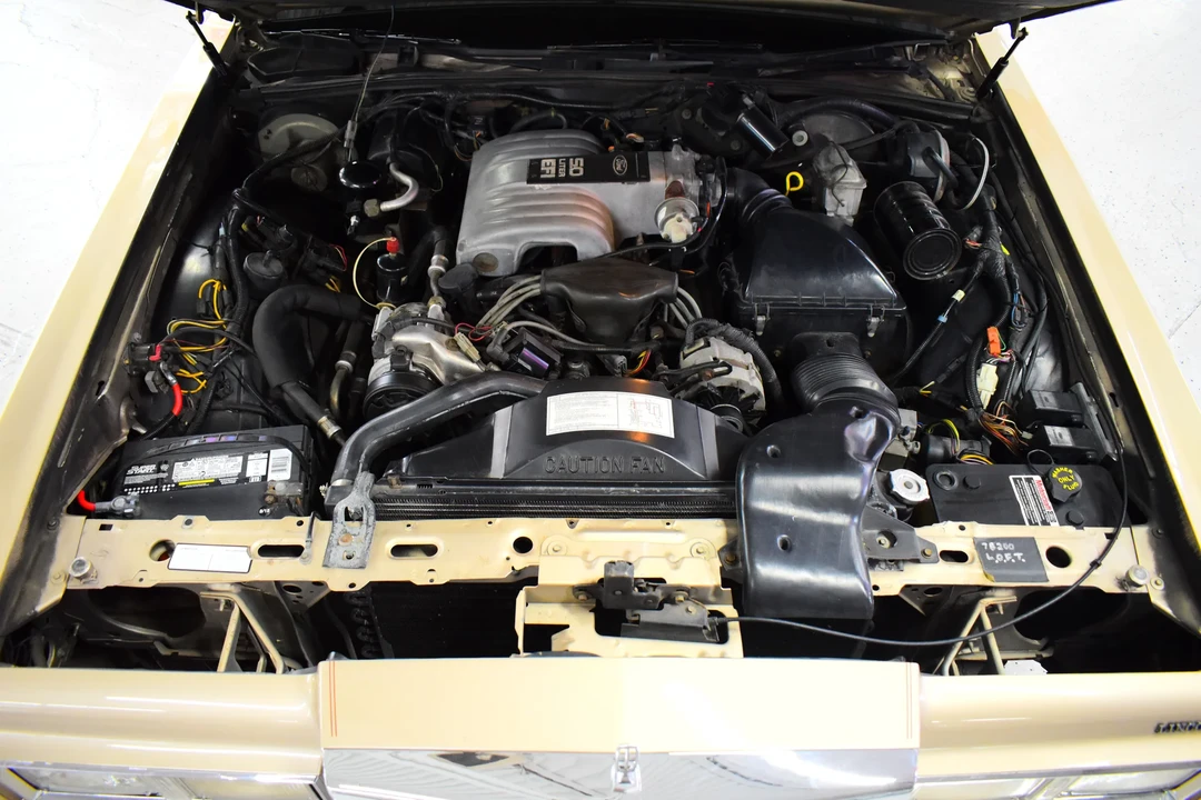 1988 Lincoln Town Car - Image 14 of 18