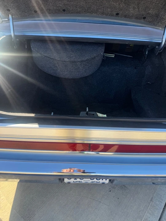 1988 Lincoln Town Car - Image 15 of 15