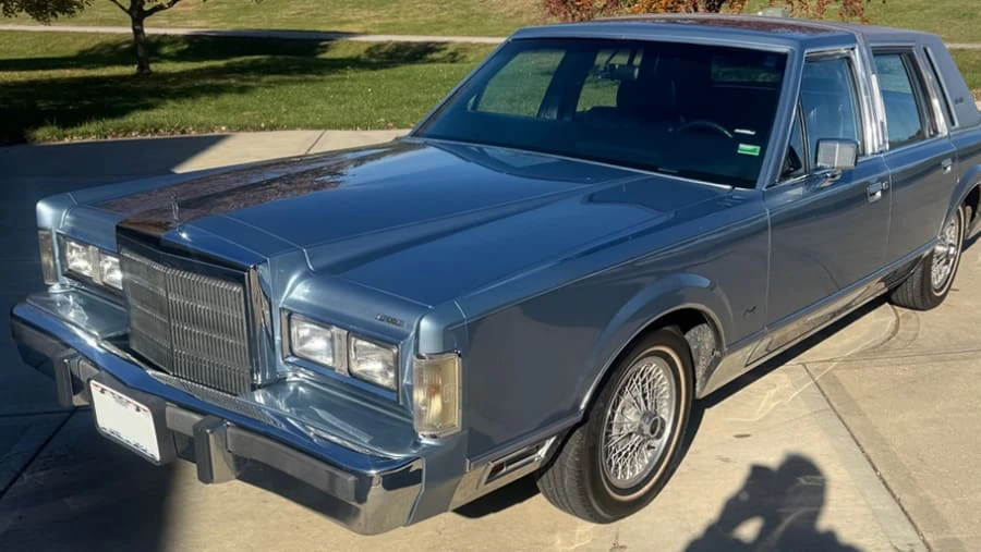 1988 Lincoln Town Car - Image 5 of 15
