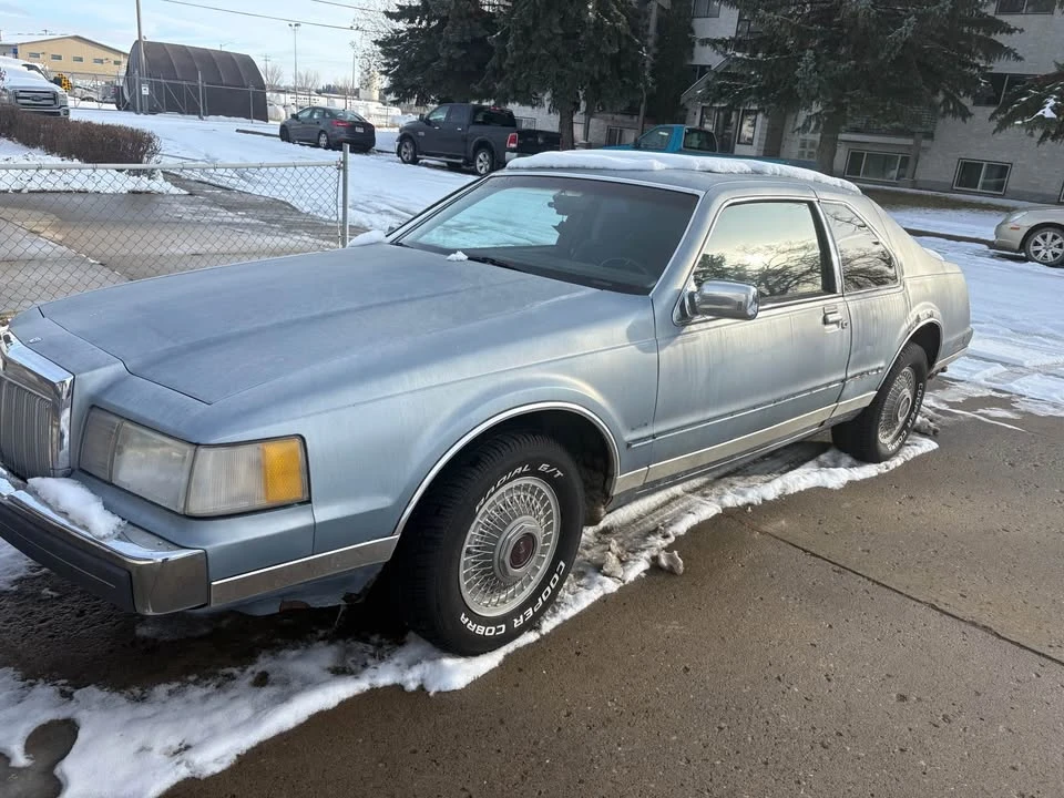 1988 Lincoln Continental Mark VII - Image 2 of 3