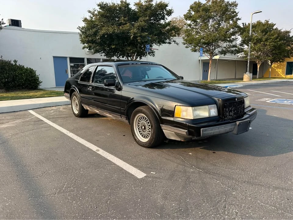 1988 Lincoln Continental Mark VII - Image 5 of 18