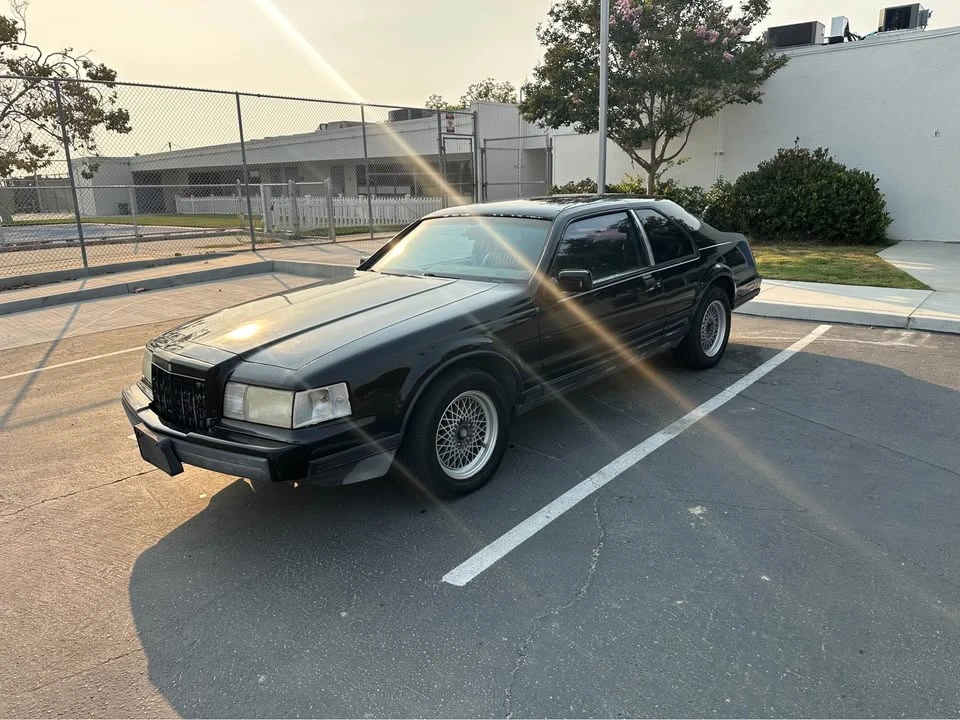 1988 Lincoln Continental Mark VII - Image 4 of 18