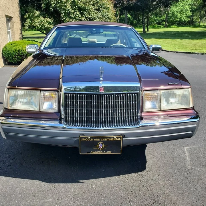 1988 Lincoln Continental Mark VII - Image 5 of 18