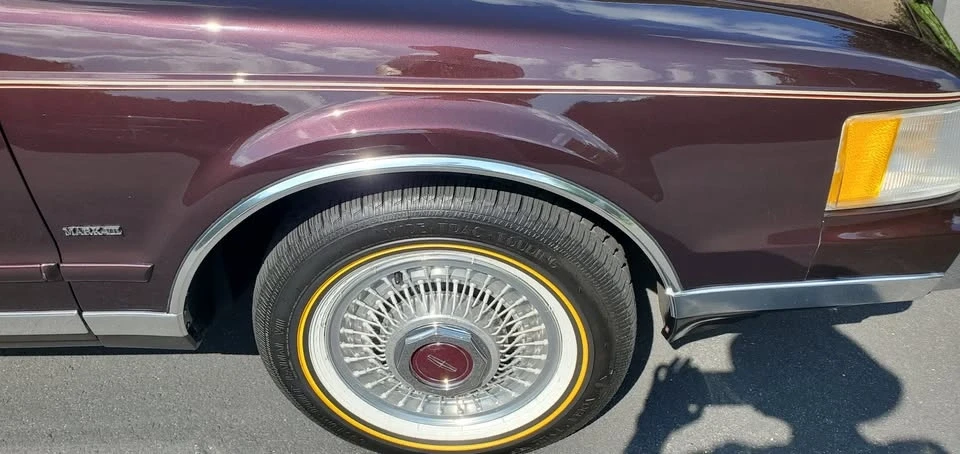 1988 Lincoln Continental Mark VII - Image 10 of 18