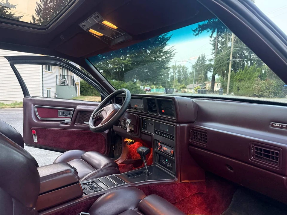 1988 Lincoln Continental 8th Gen - Image 11 of 14