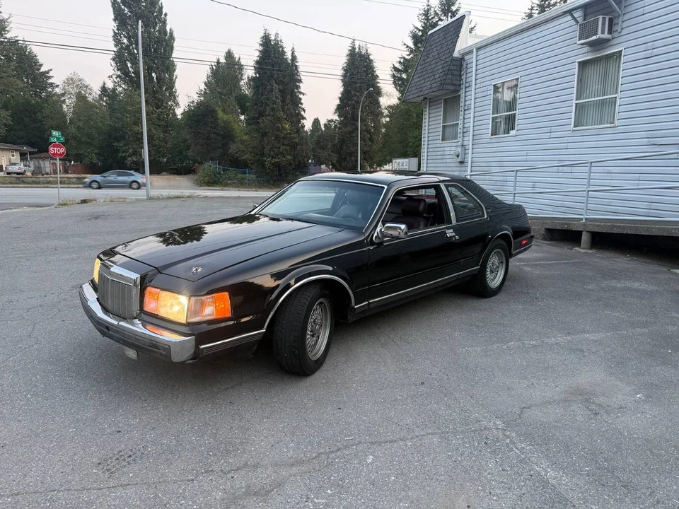 1988 Lincoln Continental 8th Gen - Image 2 of 14