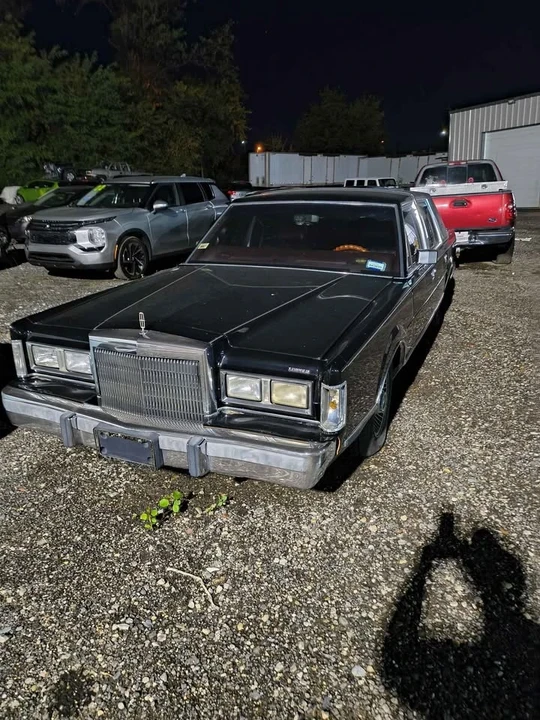 1988 Lincoln Town Car - Image 4 of 6