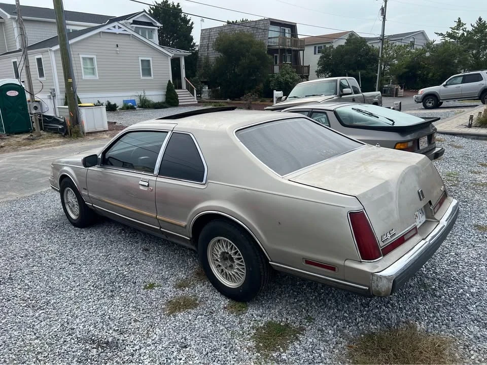 1988 Lincoln Continental Mark VII - Image 7 of 16