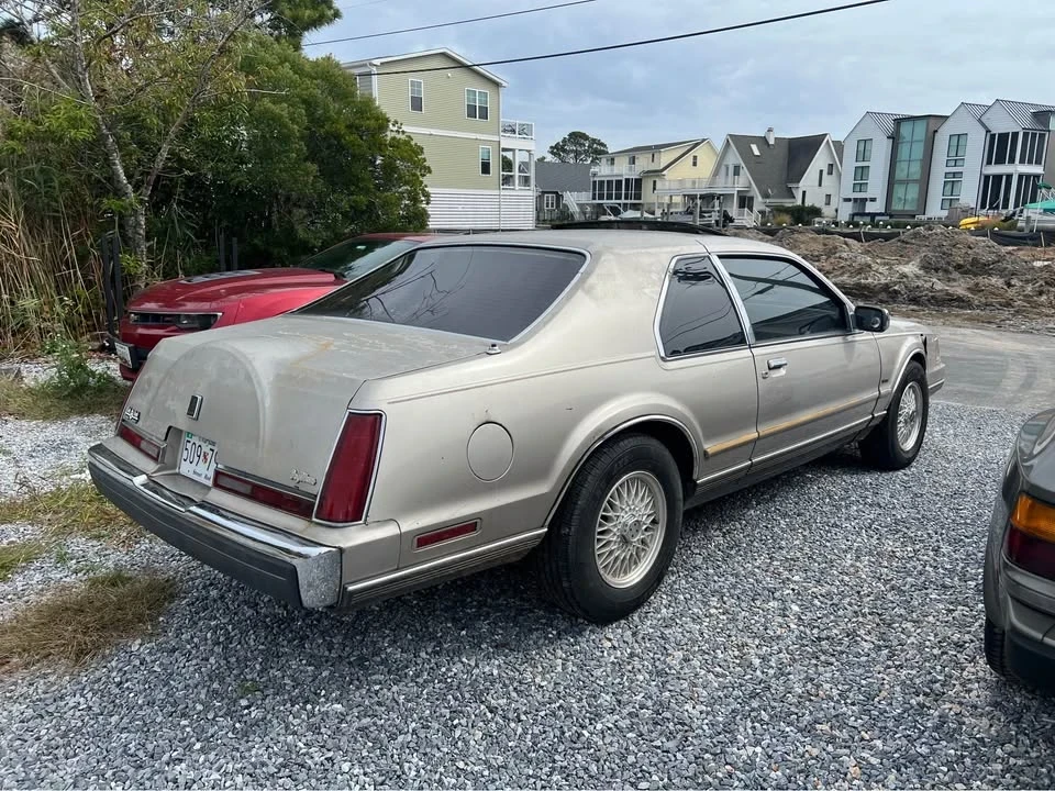 1988 Lincoln Continental Mark VII - Image 8 of 16