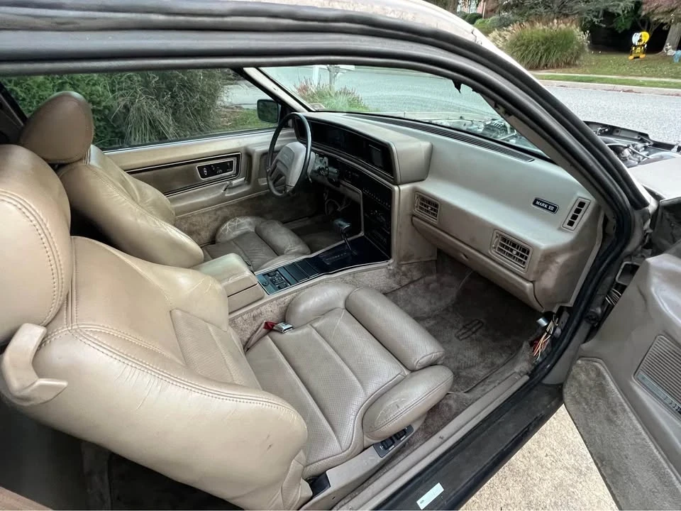 1988 Lincoln Continental Mark VII - Image 11 of 16