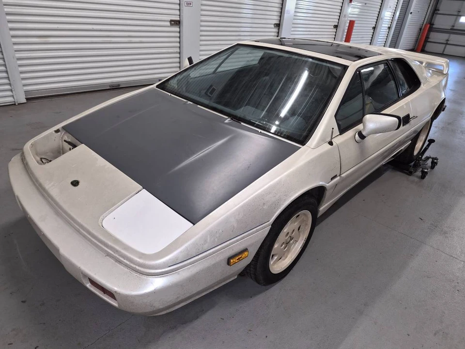1988 Lotus Esprit X180 - Image 2 of 18