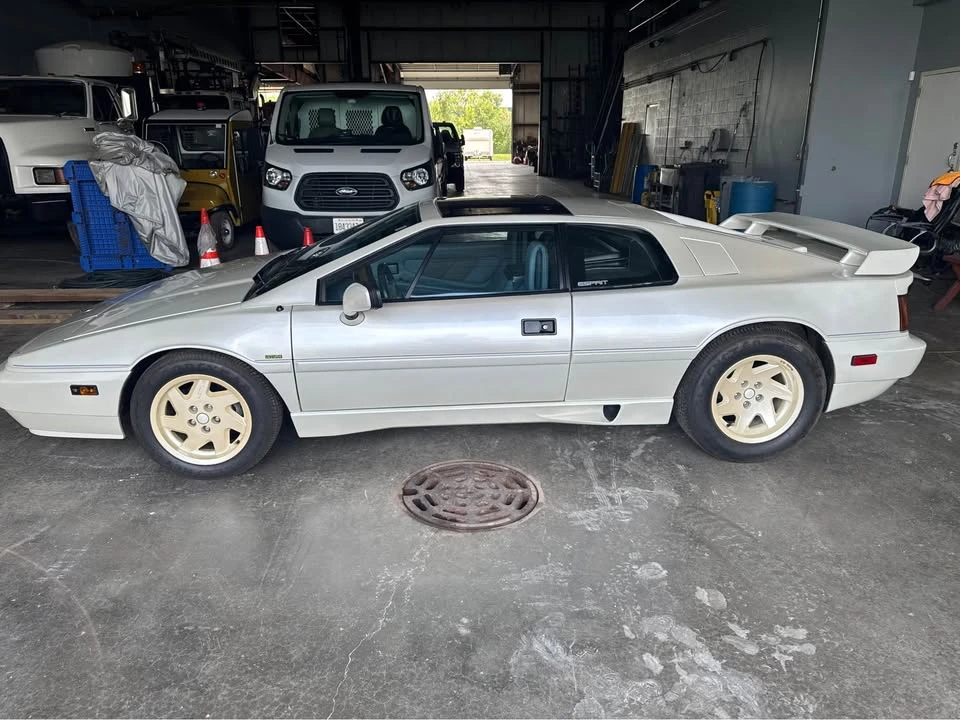 1988 Lotus Esprit X180 - Image 4 of 10