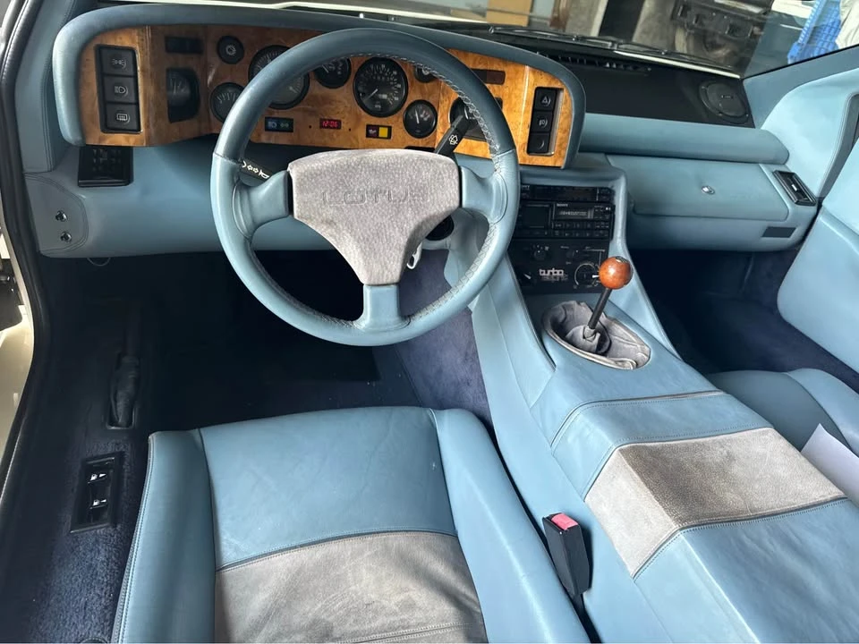 1988 Lotus Esprit X180 - Image 8 of 10