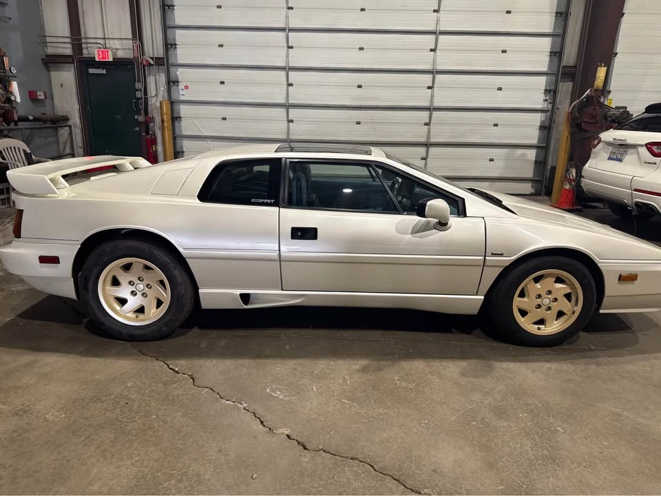 1988 Lotus Esprit X180 - Image 3 of 10