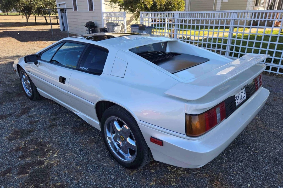 1988 Lotus Esprit X180 - Image 2 of 9