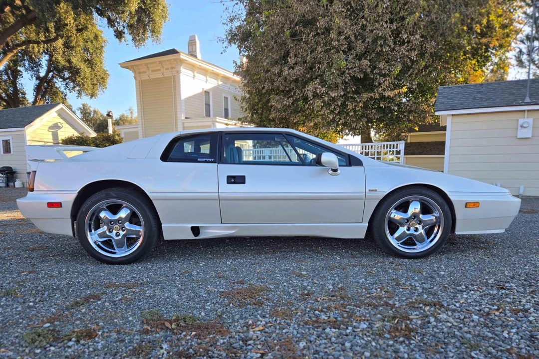 1988 Lotus Esprit X180 - Image 3 of 9