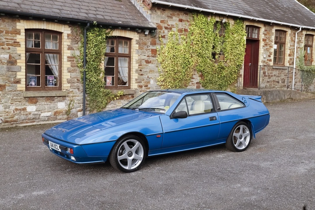 1988 Lotus - Image 29 of 30